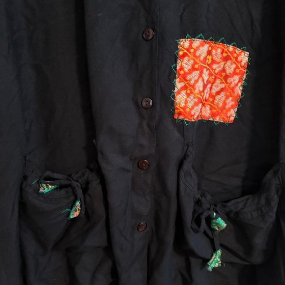 Sacred Threads Patchwork Boho Retro Black Top Women’s Size Large - Picture 2 of 7